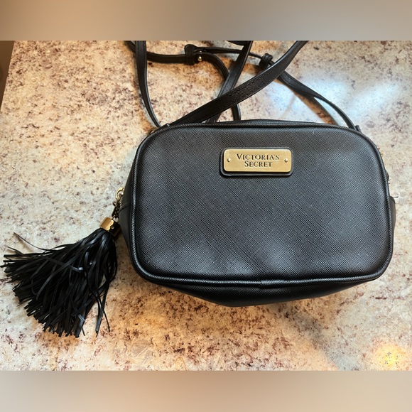 Victoria Secret Crossbody Cross Body Zipper Bag W/ Tassel - Picture 2 of 13